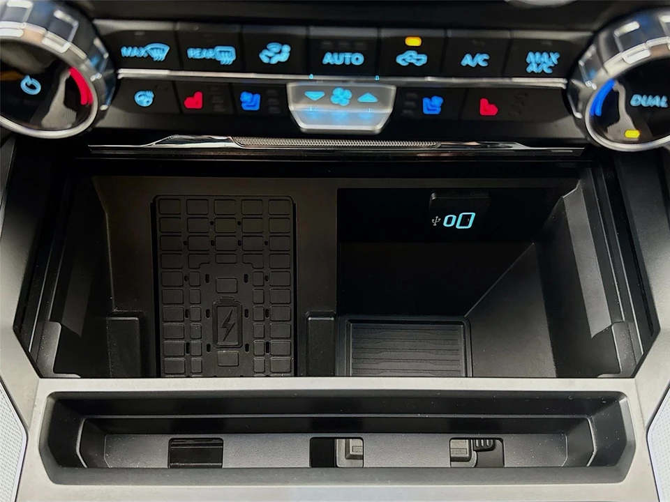 2024 Ford Super Duty 5th Gen - Image 18 of 21