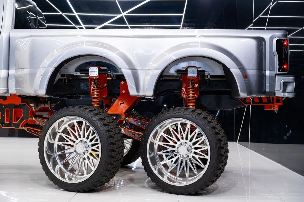 2024 Ford Super Duty 5th Gen - Image 8 of 21
