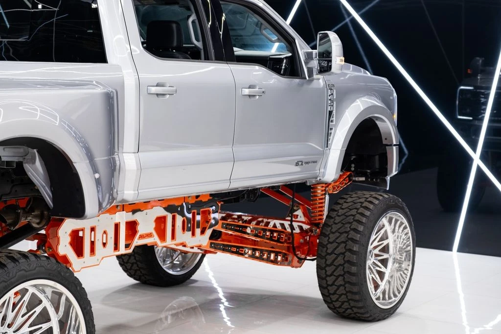 2024 Ford Super Duty 5th Gen - Image 13 of 21