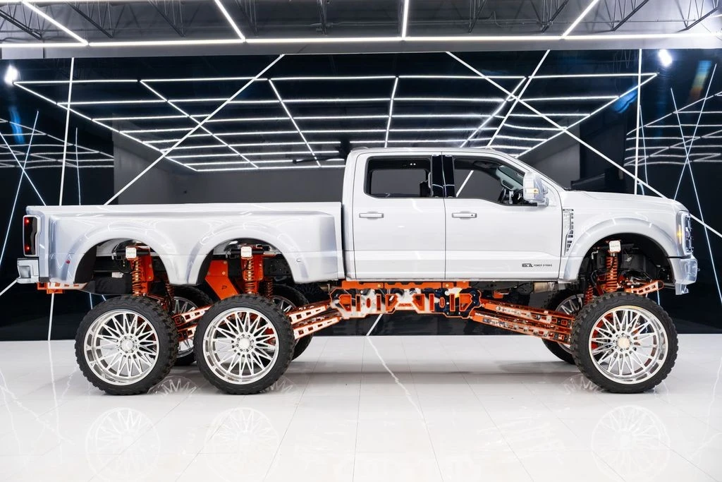 2024 Ford Super Duty 5th Gen - Image 9 of 21
