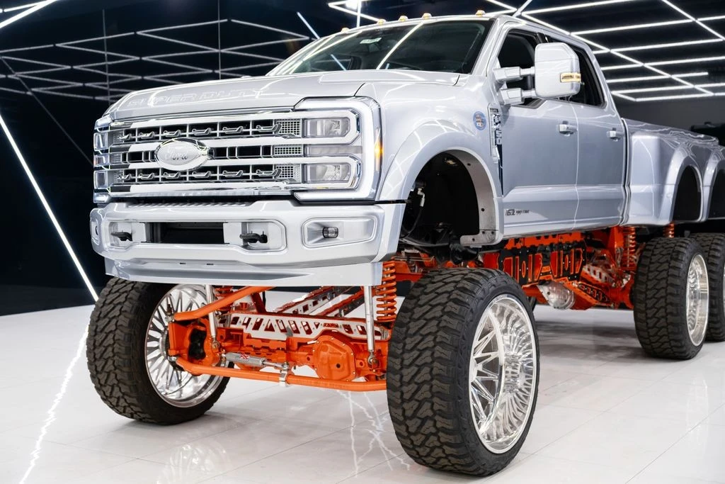 2024 Ford Super Duty 5th Gen - Image 4 of 21