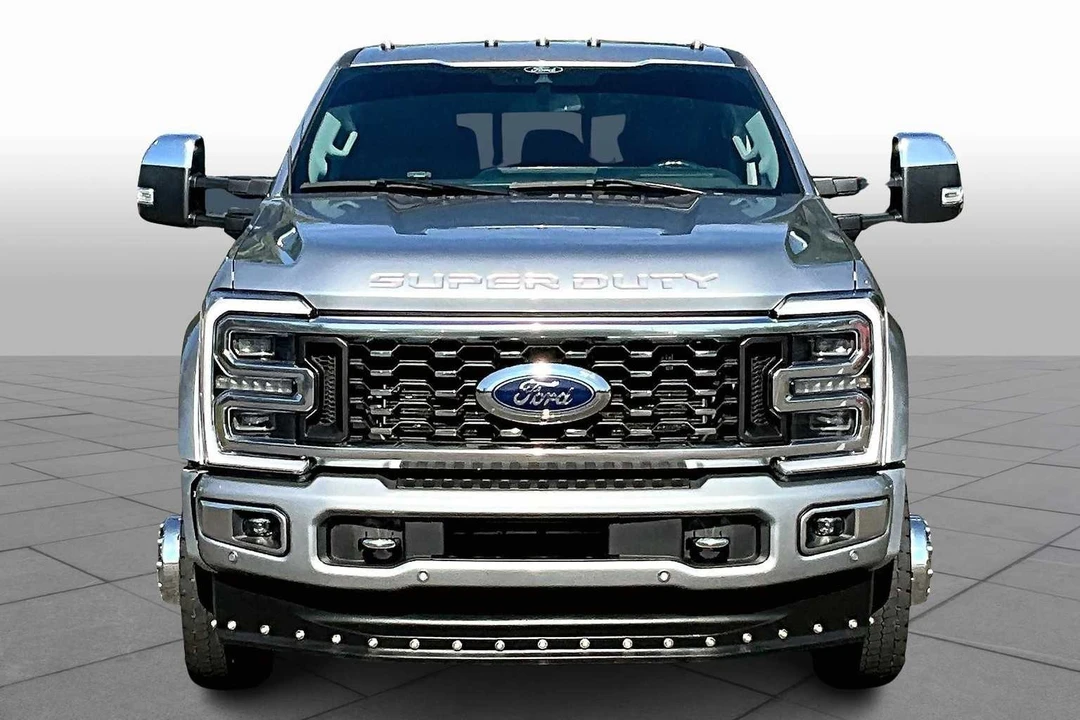 2024 Ford Super Duty 5th Gen - Image 5 of 12
