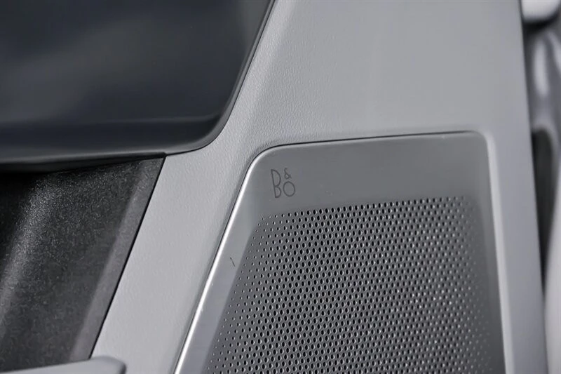 2024 Ford Super Duty 5th Gen - Image 17 of 31