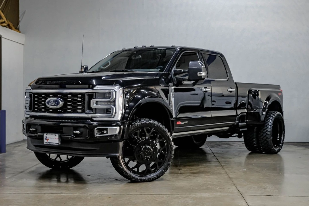 2024 Ford Super Duty 5th Gen - Image 8 of 12