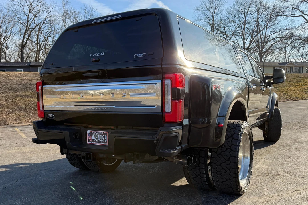 2024 Ford Super Duty 5th Gen - Image 5 of 31