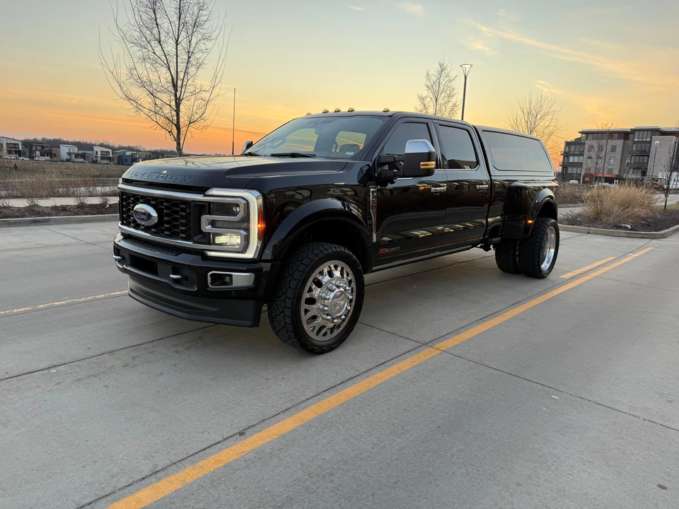 2024 Ford Super Duty 5th Gen - Image 7 of 31