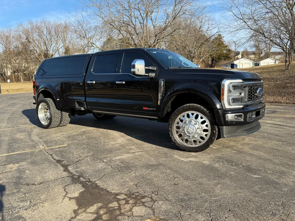 2024 Ford Super Duty 5th Gen - Image 12 of 31