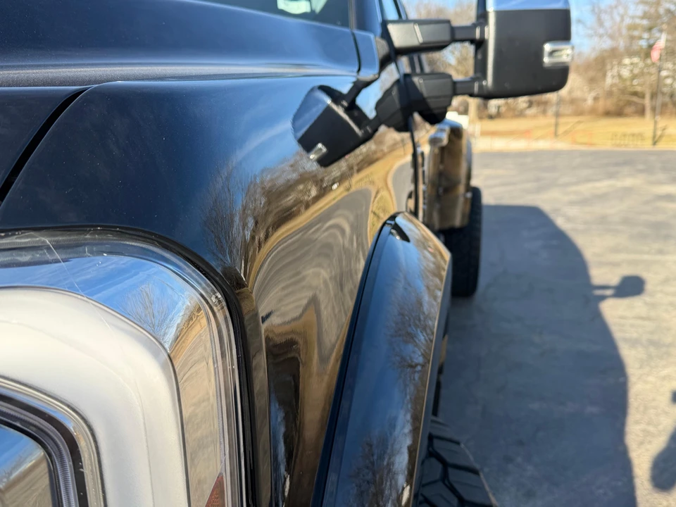 2024 Ford Super Duty 5th Gen - Image 17 of 31