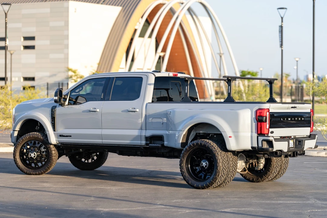 2024 Ford Super Duty 5th Gen - Image 2 of 8