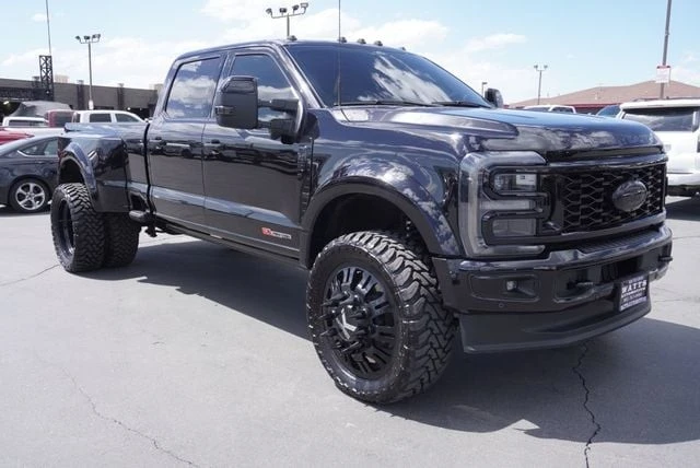 2024 Ford Super Duty 5th Gen - Image 17 of 31