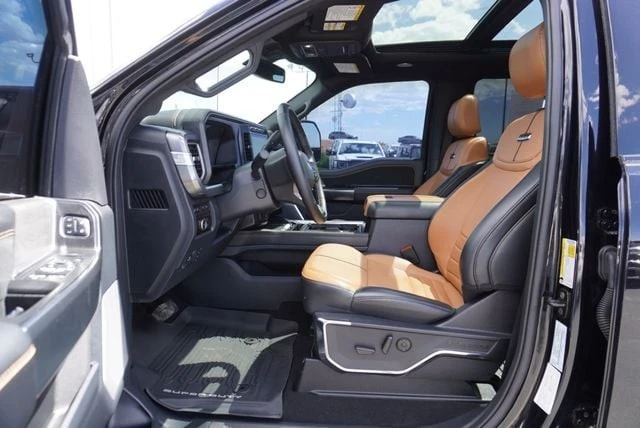 2024 Ford Super Duty 5th Gen - Image 24 of 31