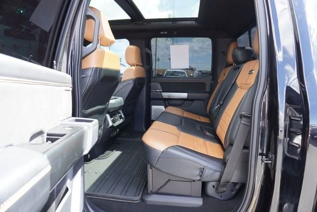 2024 Ford Super Duty 5th Gen - Image 25 of 31