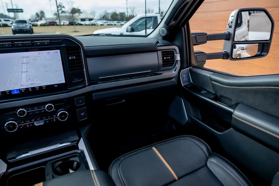 2024 Ford Super Duty 5th Gen - Image 8 of 12
