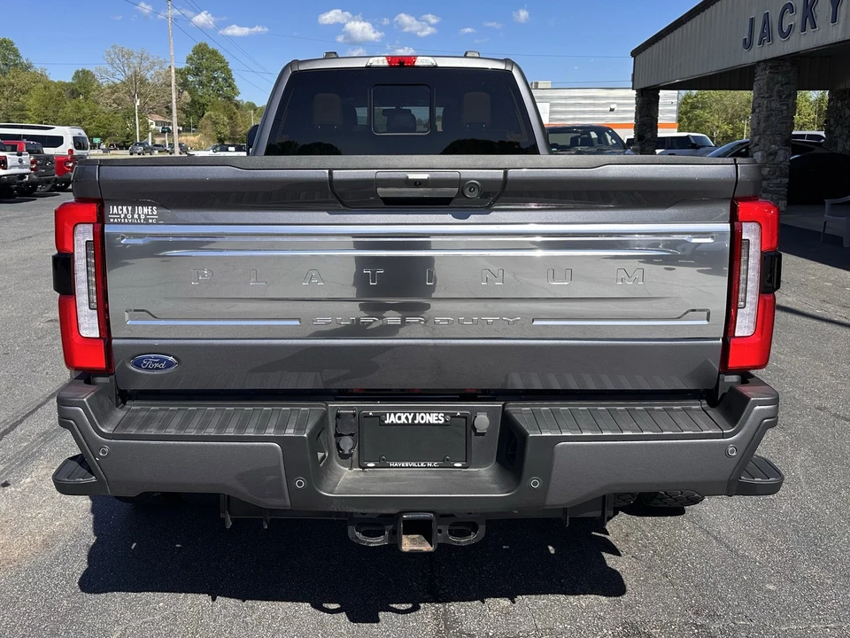 2024 Ford Super Duty 5th Gen - Image 7 of 31