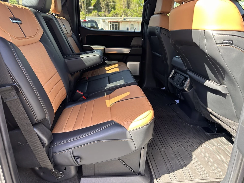 2024 Ford Super Duty 5th Gen - Image 19 of 31