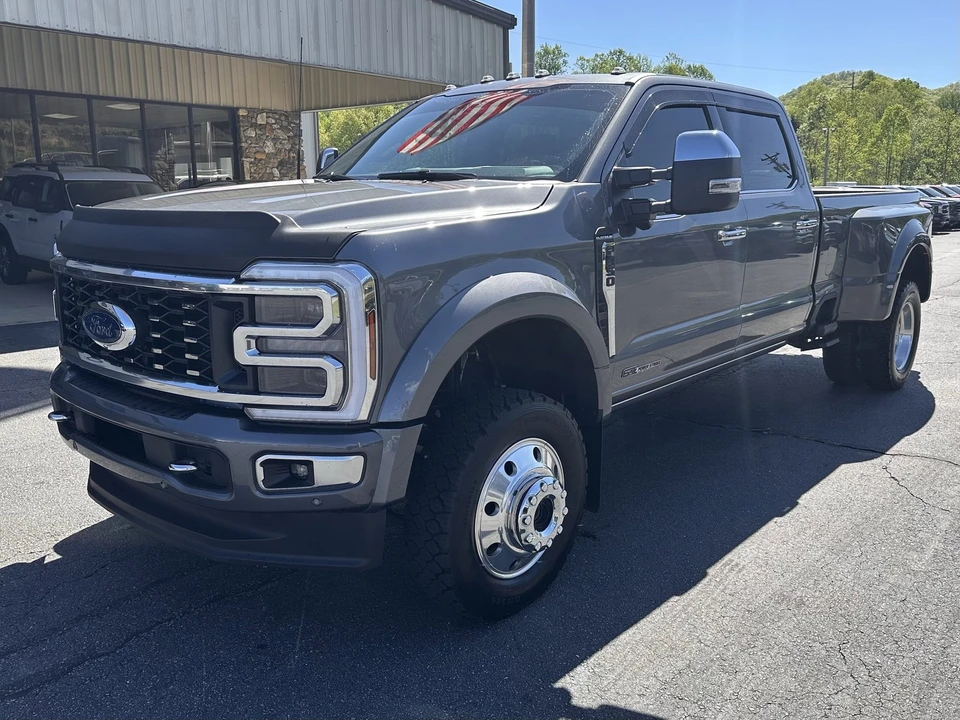 2024 Ford Super Duty 5th Gen - Image 2 of 31