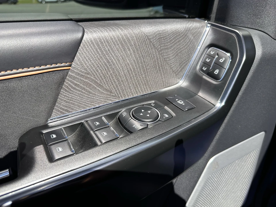 2024 Ford Super Duty 5th Gen - Image 20 of 31