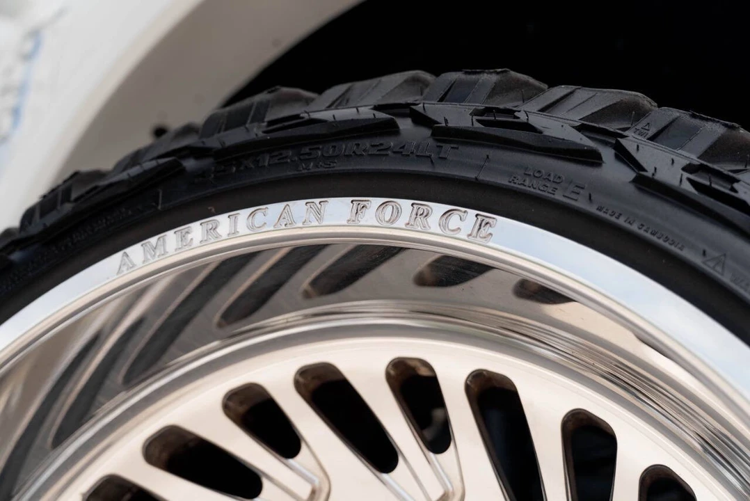 2024 Ford Super Duty 5th Gen - Image 26 of 31