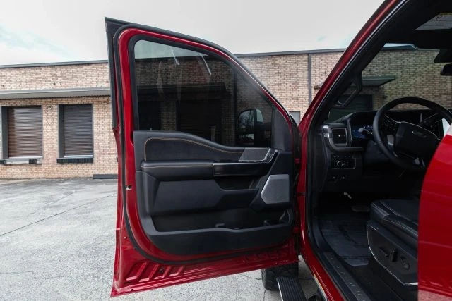 2024 Ford Super Duty 5th Gen - Image 23 of 31