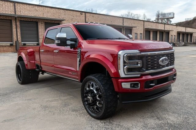 2024 Ford Super Duty 5th Gen - Image 16 of 31