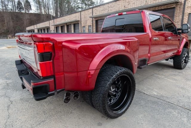 2024 Ford Super Duty 5th Gen - Image 21 of 31
