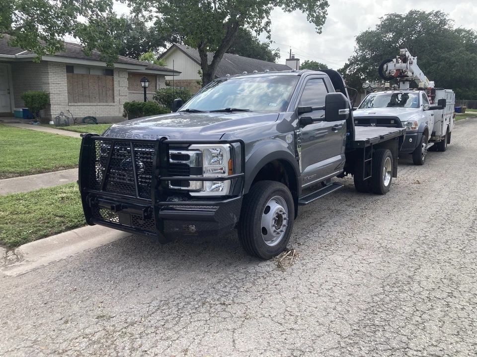 2024 Ford Super Duty 5th Gen - Image 2 of 7