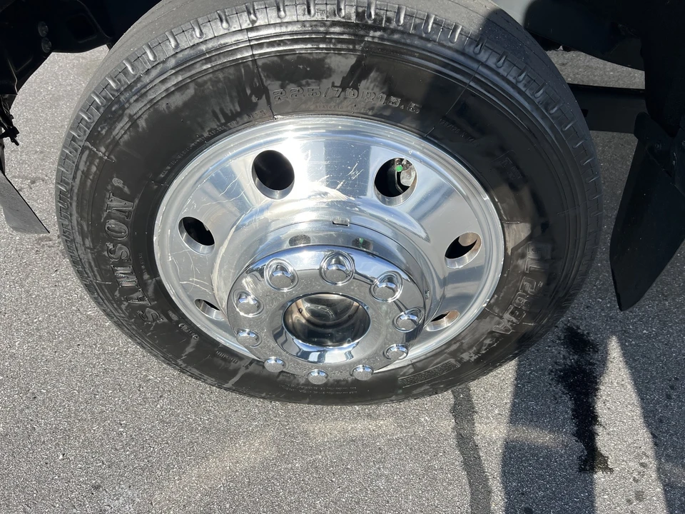 2024 Ford Super Duty 5th Gen - Image 9 of 12