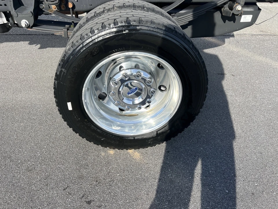 2024 Ford Super Duty 5th Gen - Image 10 of 12