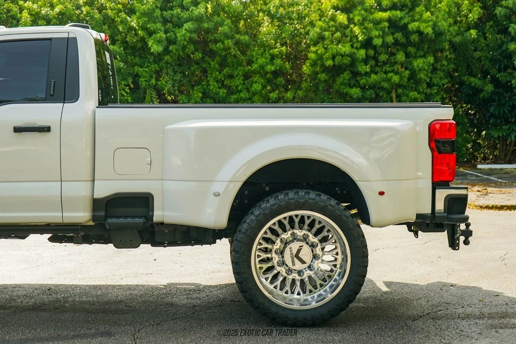 2024 Ford Super Duty 5th Gen - Image 5 of 12