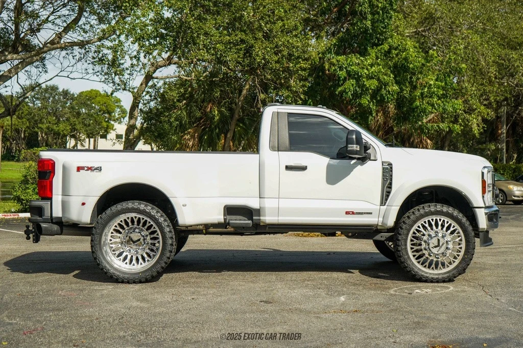 2024 Ford Super Duty 5th Gen - Image 9 of 12