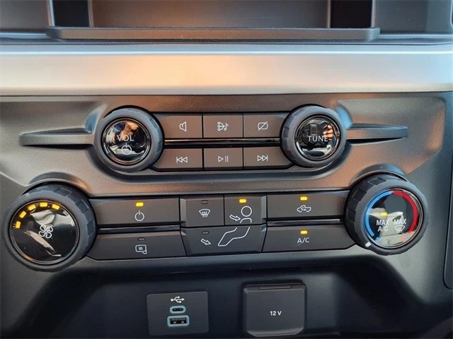2024 Ford Super Duty 5th Gen - Image 14 of 21