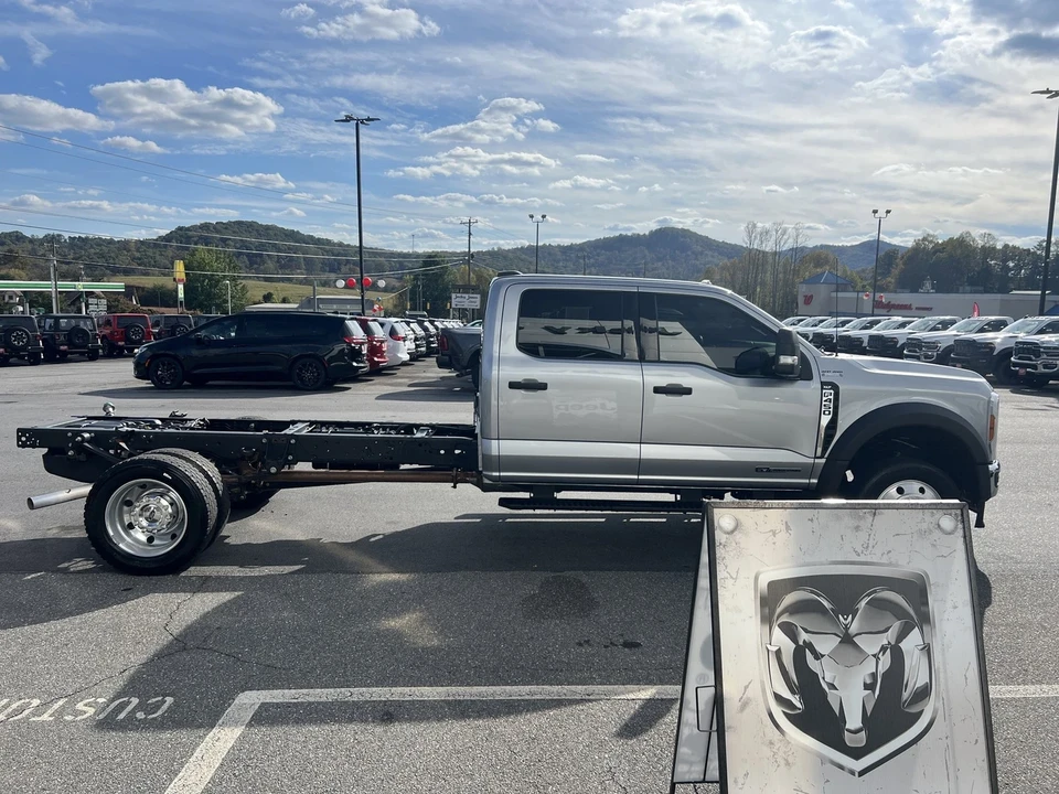 2024 Ford Super Duty 5th Gen - Image 4 of 12