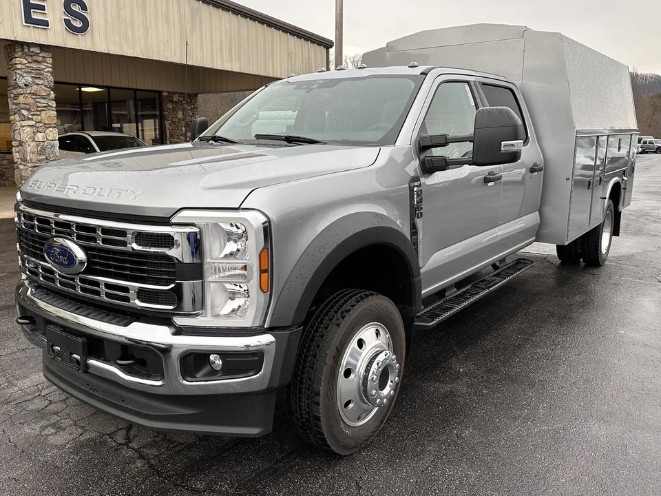 2024 Ford Super Duty 5th Gen - Image 2 of 21