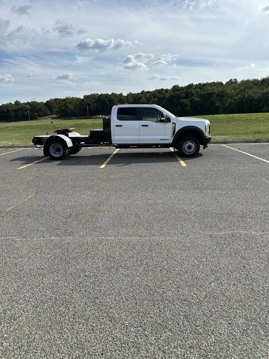 2024 Ford Super Duty 5th Gen - Image 3 of 19