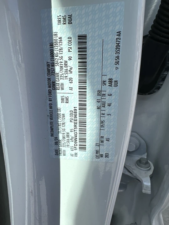 2024 Ford Super Duty 5th Gen - Image 11 of 19