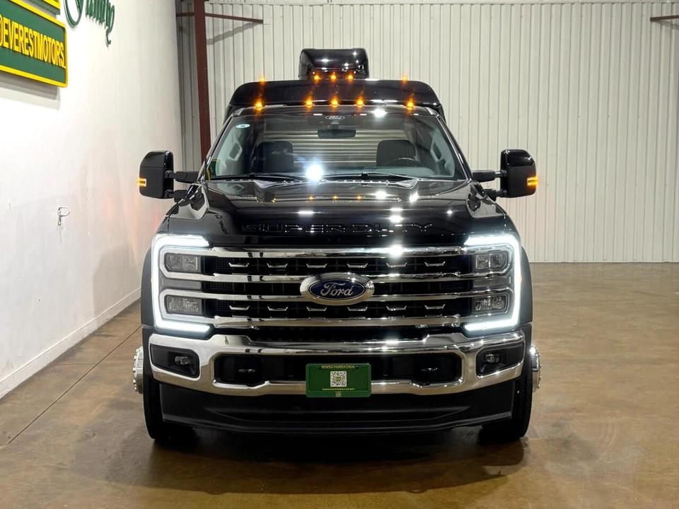 2024 Ford Super Duty 5th Gen - Image 2 of 12
