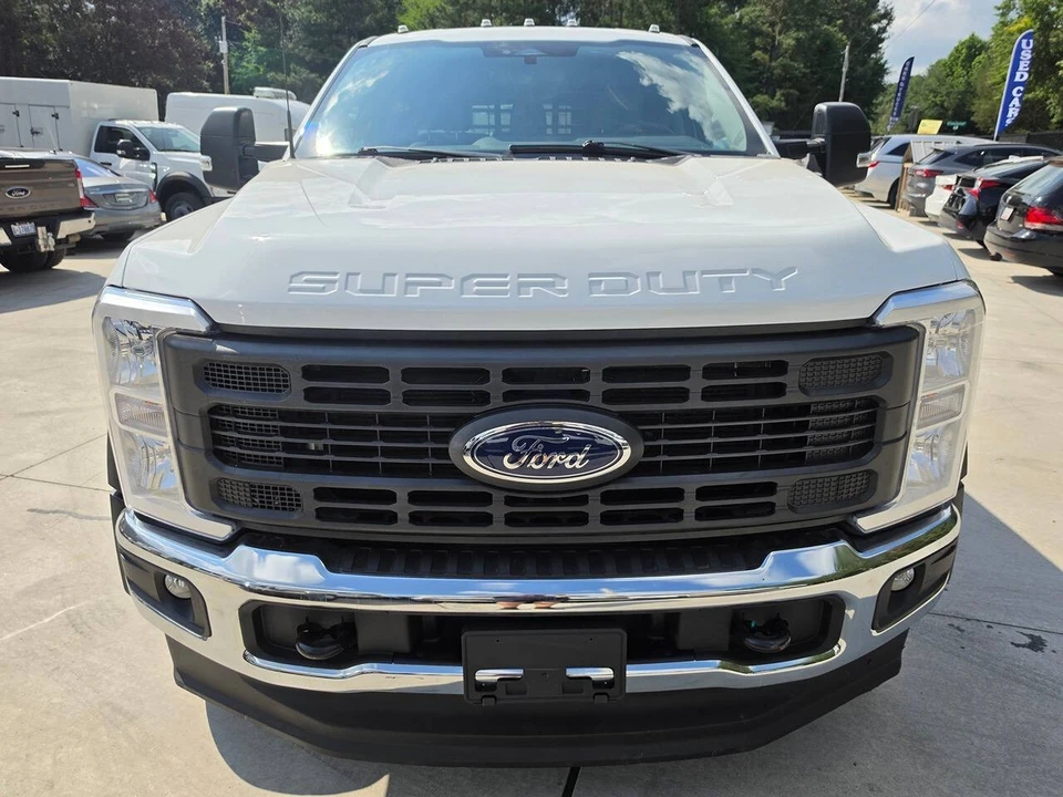 2024 Ford Super Duty 5th Gen - Image 9 of 31