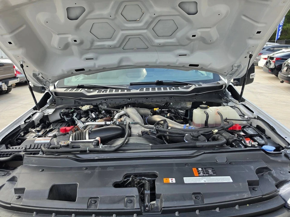 2024 Ford Super Duty 5th Gen - Image 25 of 31