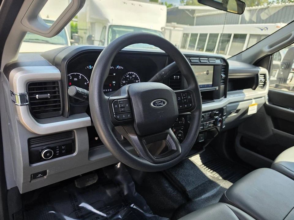 2024 Ford Super Duty 5th Gen - Image 13 of 31