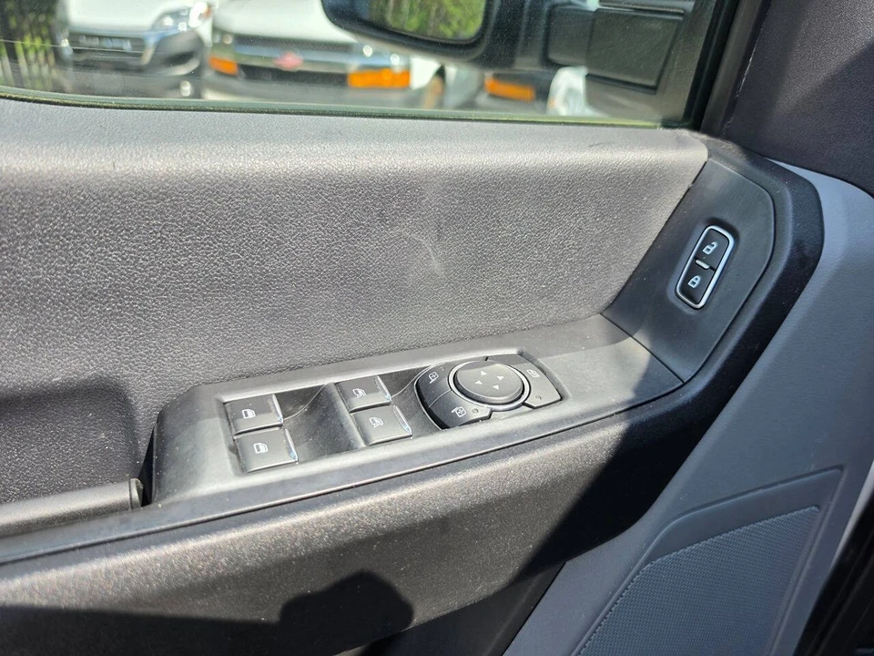 2024 Ford Super Duty 5th Gen - Image 26 of 31