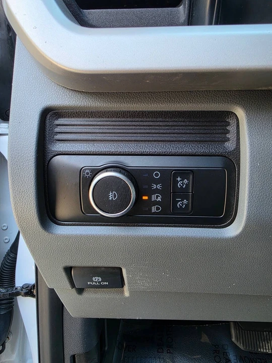 2024 Ford Super Duty 5th Gen - Image 28 of 31