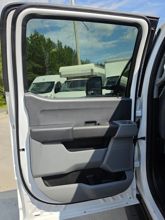 2024 Ford Super Duty 5th Gen - Image 30 of 31