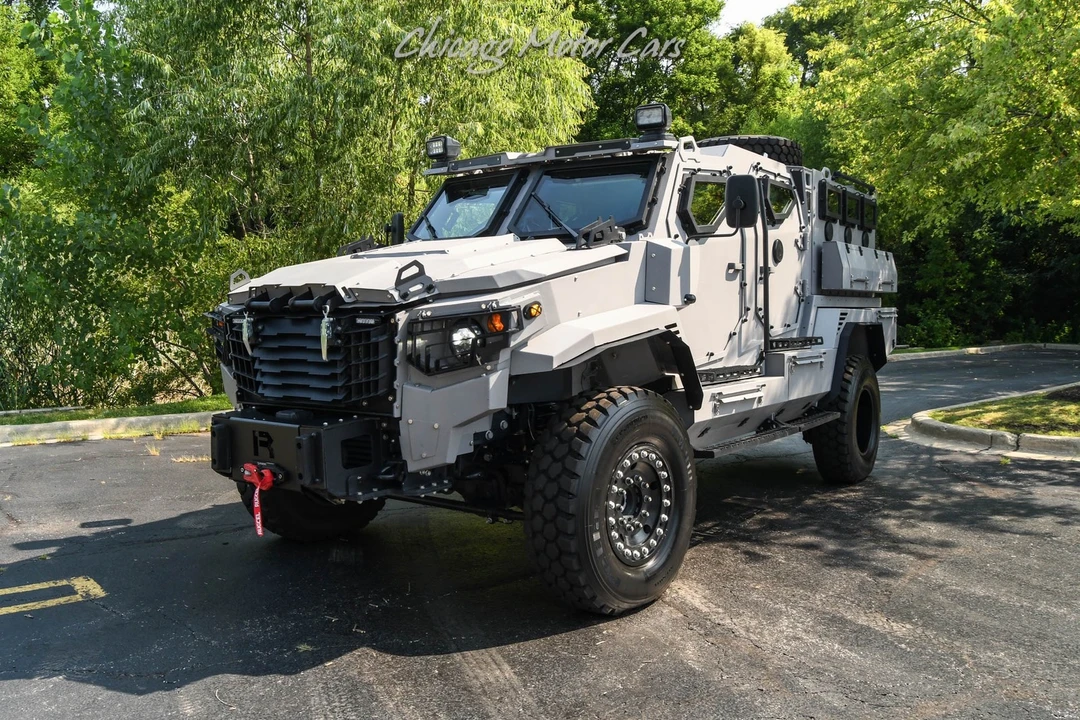 2024 Ford Super Duty 5th Gen - Image 2 of 31