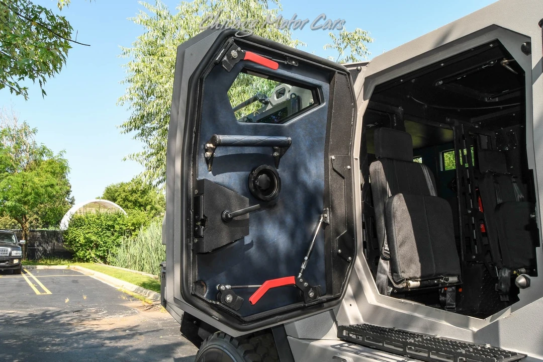 2024 Ford Super Duty 5th Gen - Image 29 of 31