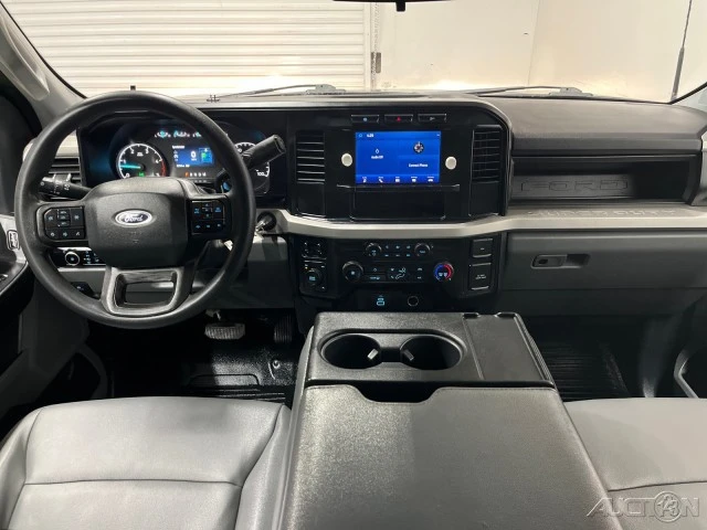 2024 Ford Super Duty 5th Gen - Image 15 of 24