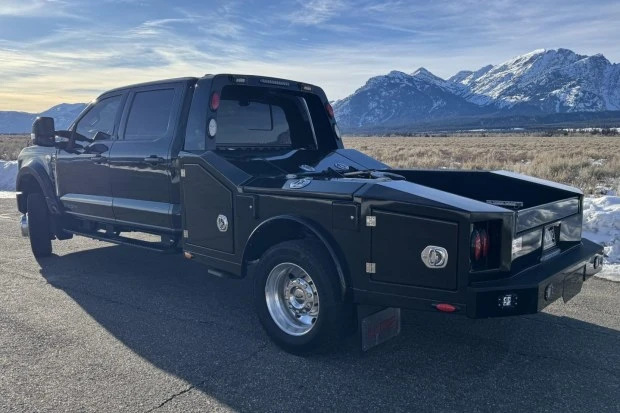 2024 Ford Super Duty 5th Gen - Image 2 of 9