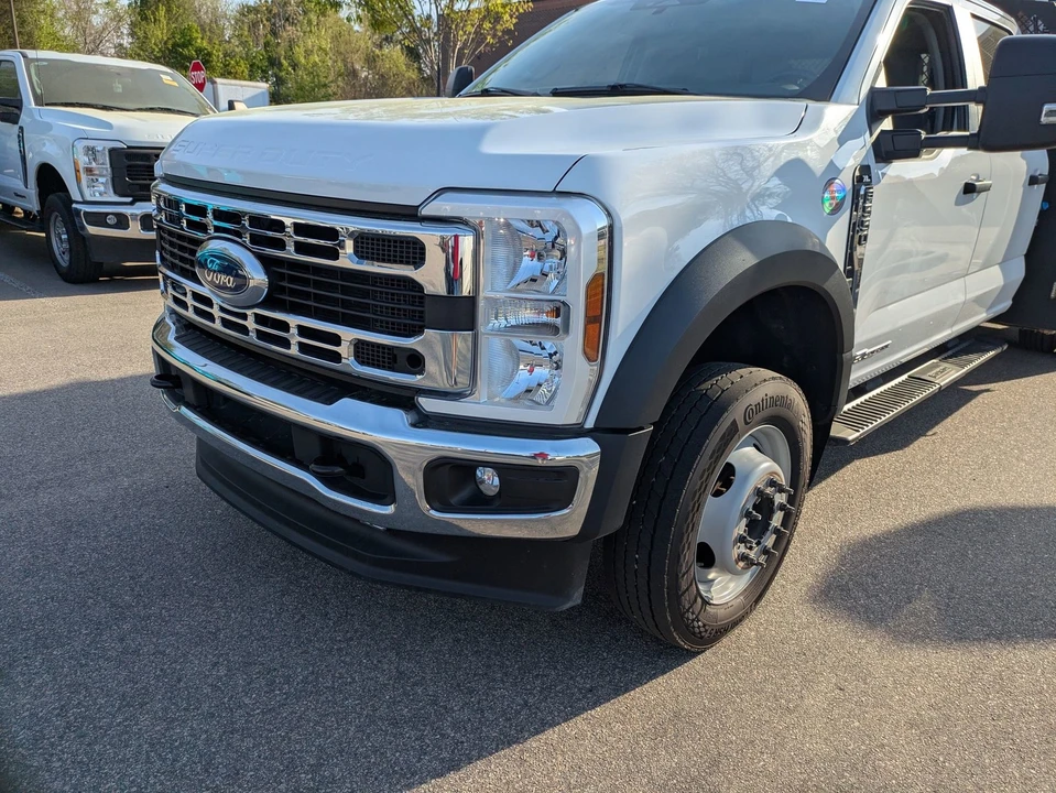 2024 Ford Super Duty 5th Gen - Image 10 of 21