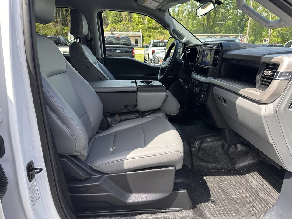 2024 Ford Super Duty 5th Gen - Image 12 of 28