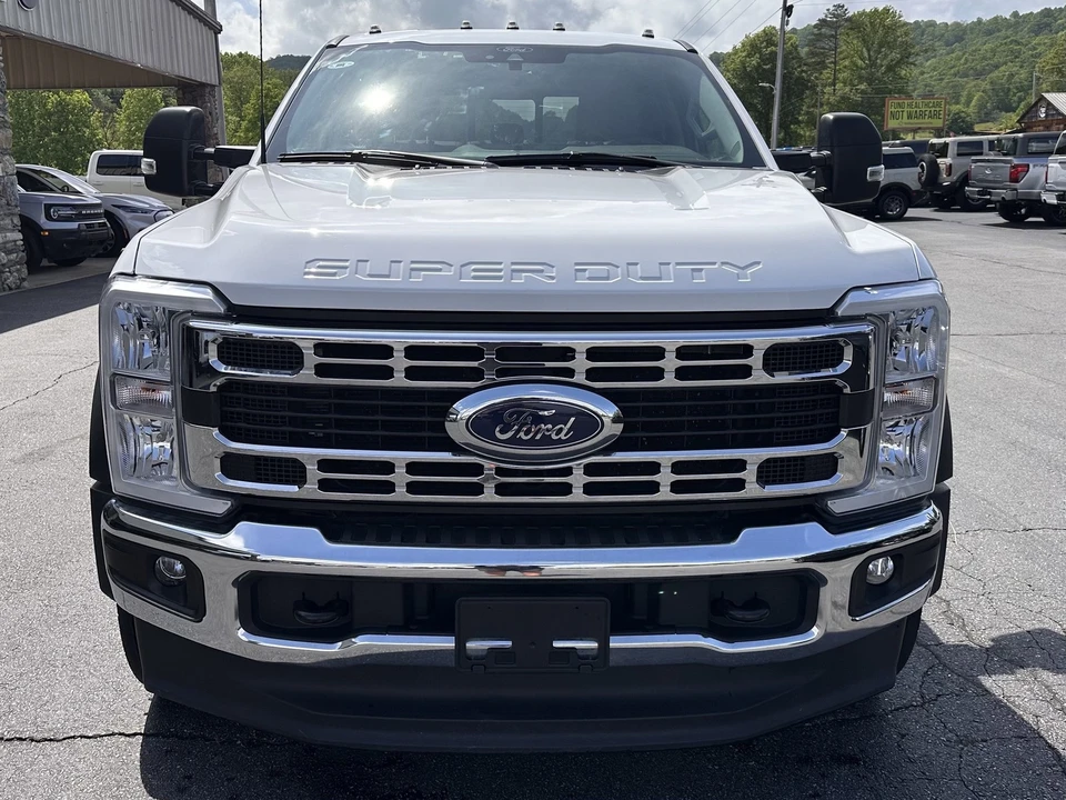 2024 Ford Super Duty 5th Gen - Image 3 of 28