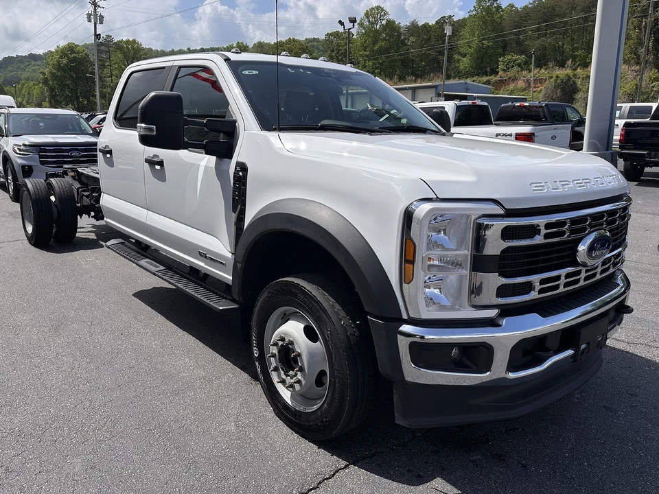 2024 Ford Super Duty 5th Gen - Image 4 of 28